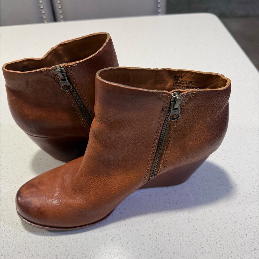 Genuine Brown Leather Kirk-Ease Ankle Boots